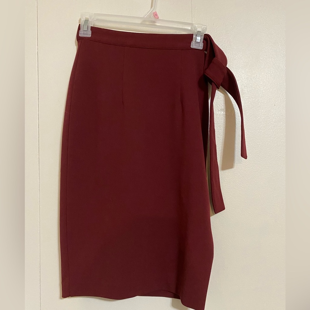 Burgundy pencil skirt